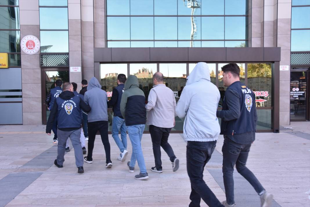 Öğretmenlik okuyordu, çete lideri oldu! Konya dahil 19 ildeki 100 milyonluk vurgunda ilk karar 2